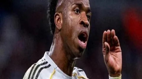 “世乒联重庆站女子单打1／4决赛：张本美和对决王曼昱 精彩回顾”