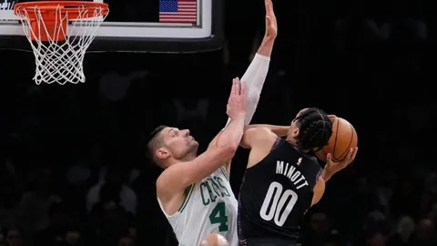 曼联引援失利致成绩退步，安东尼暴露问题